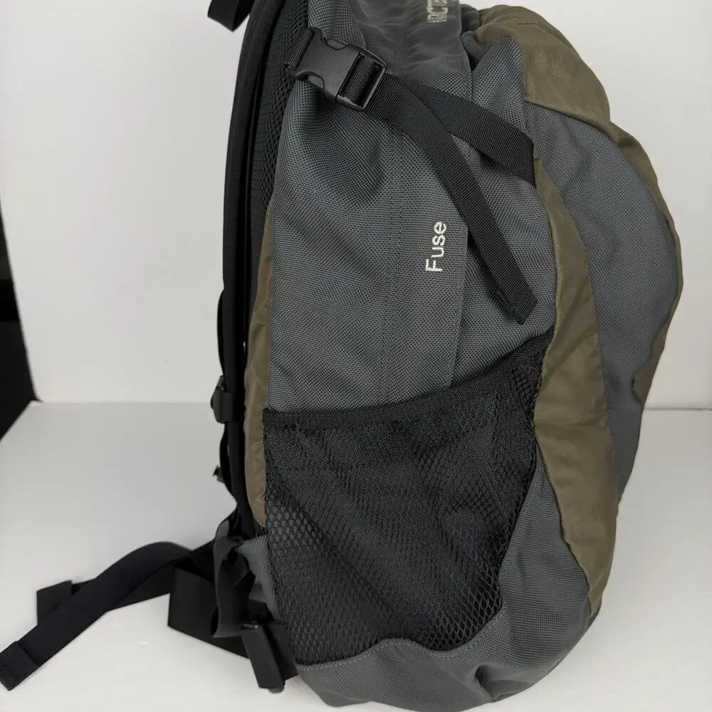 Arcteryx Fuse Backpack 28L Olive Charcoal Daypack Hiking Camping Outdoor Y2K